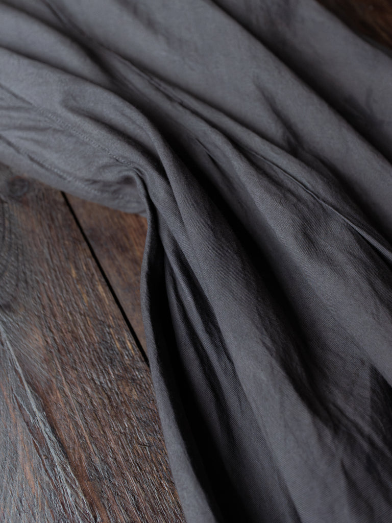 Forgotten Materials WMS｜Pleat Dress (Natural Dyed Dark Purple)