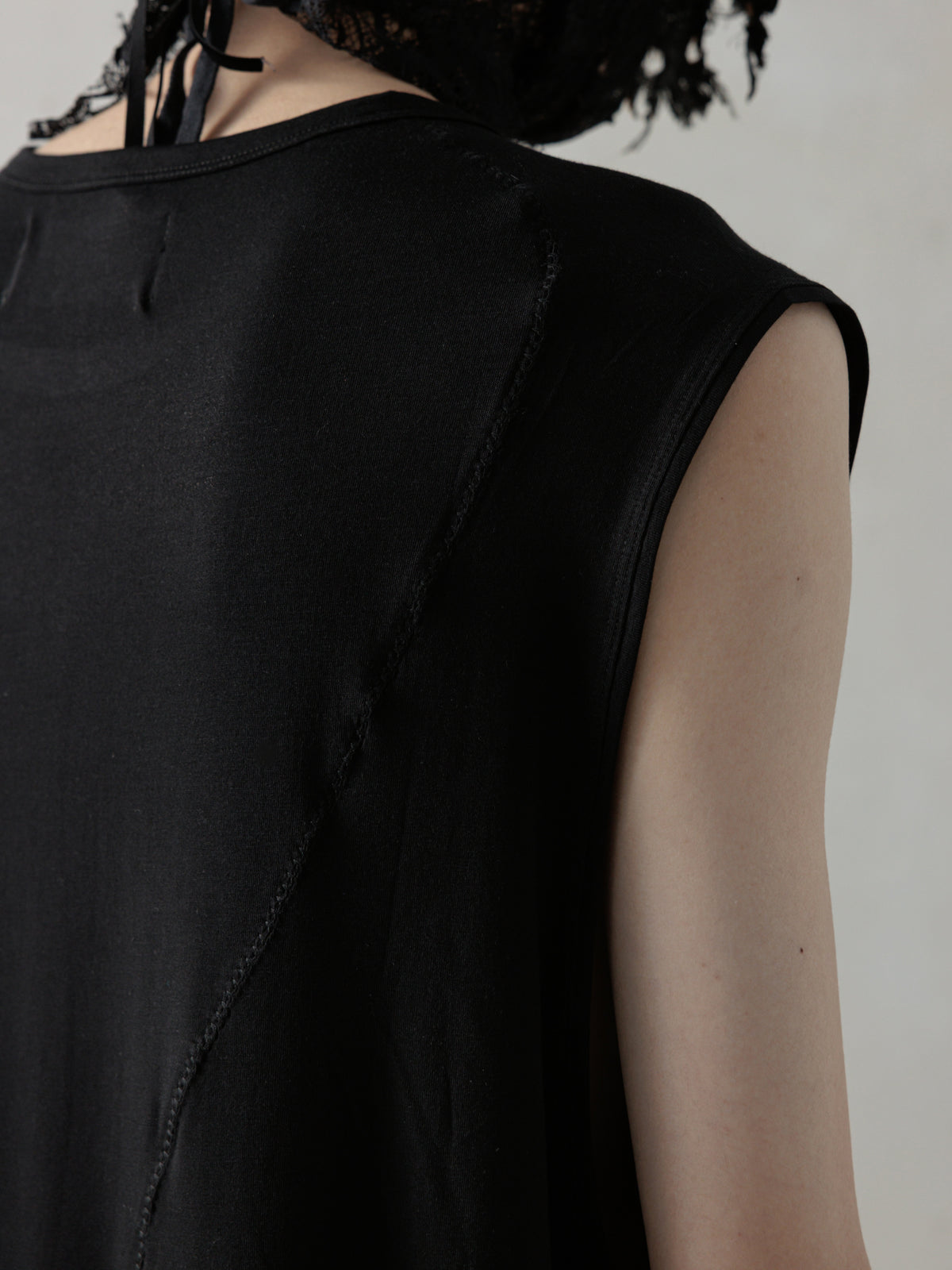 25SS｜Semi-sheer Vest (Black)
