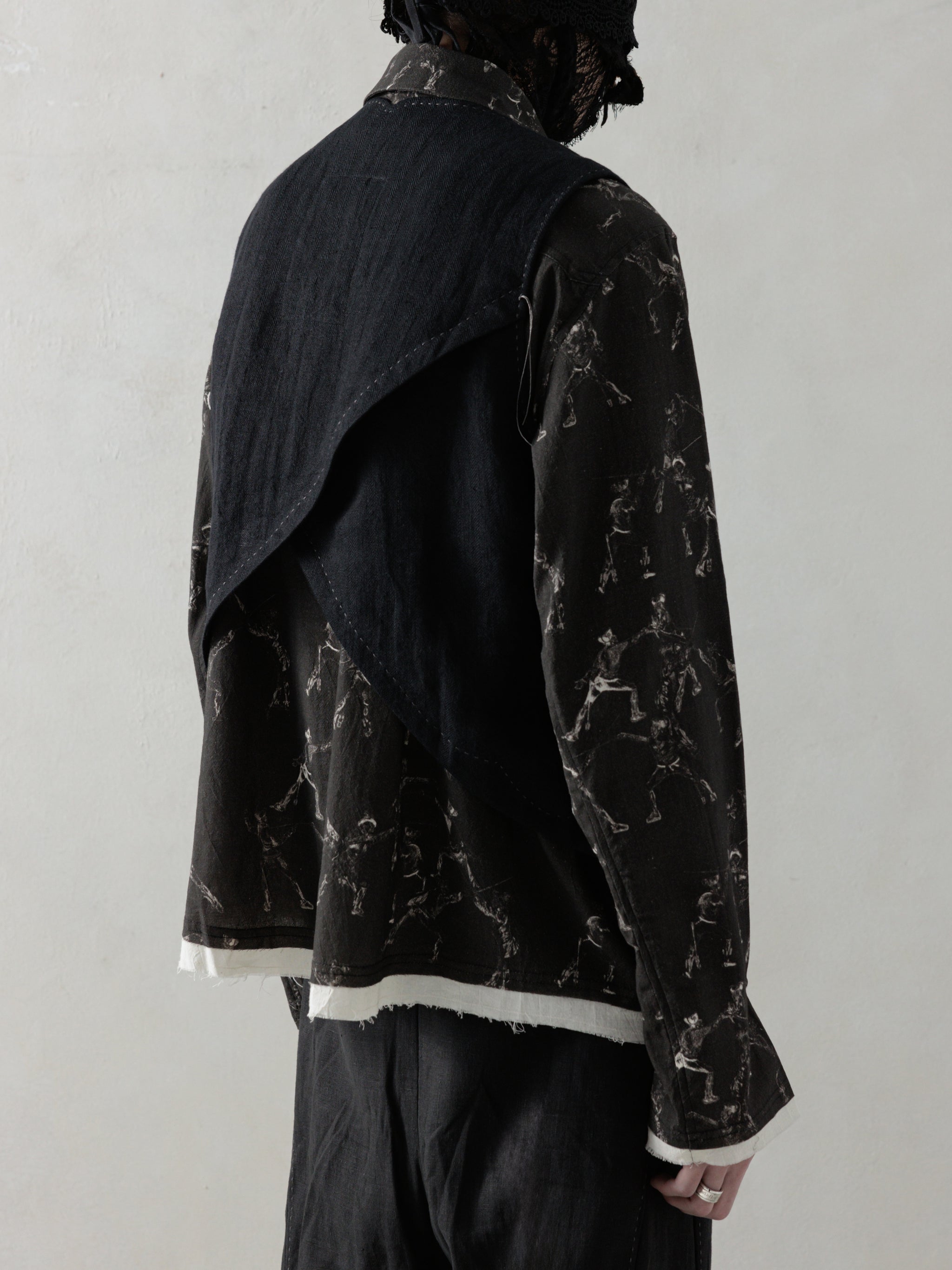 black commedesgarcons ベスト 25SS black commedesgarcons ベスト 25SS