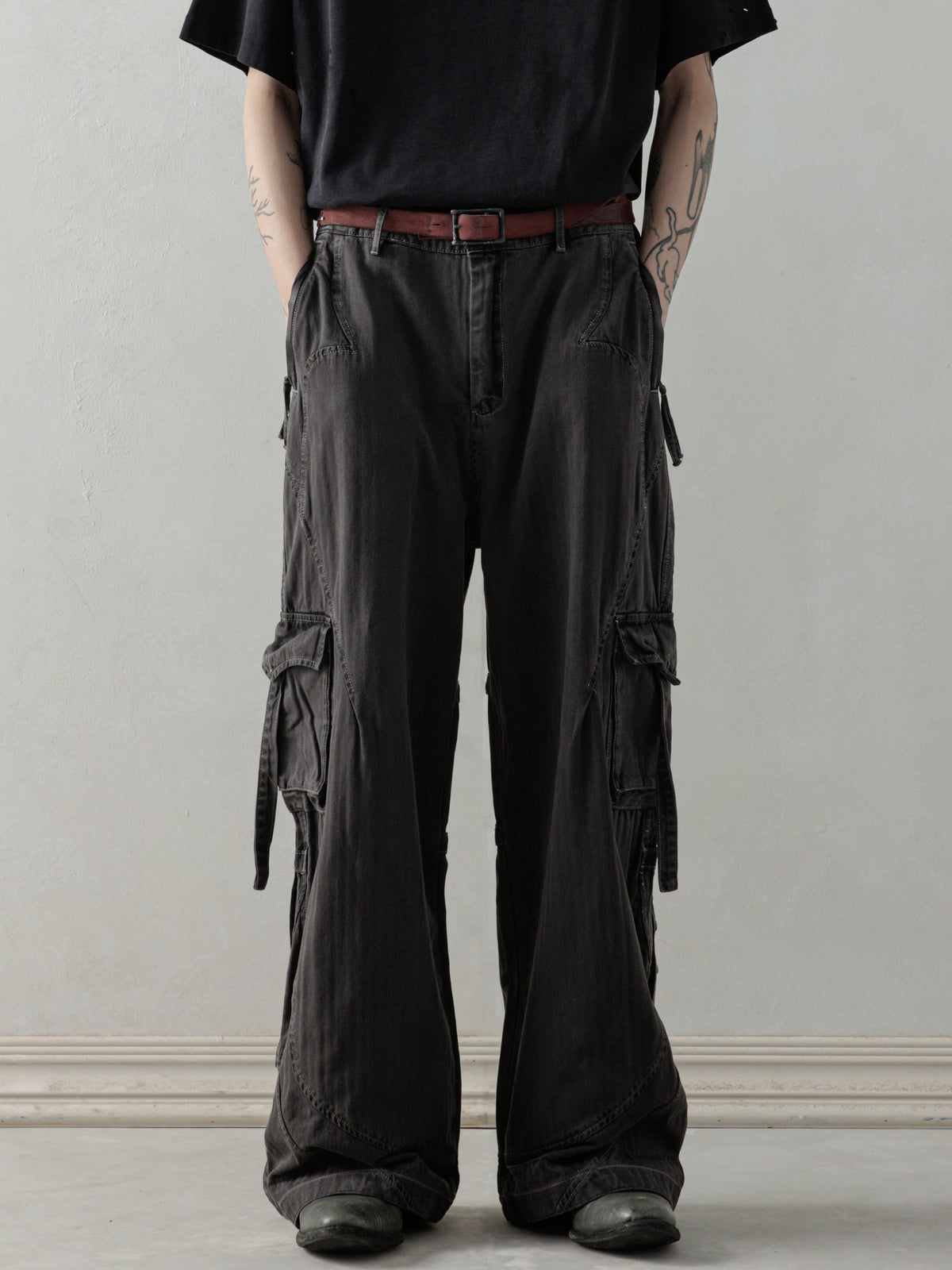 25SS｜Oteroi Bondage Pants – Professor.E