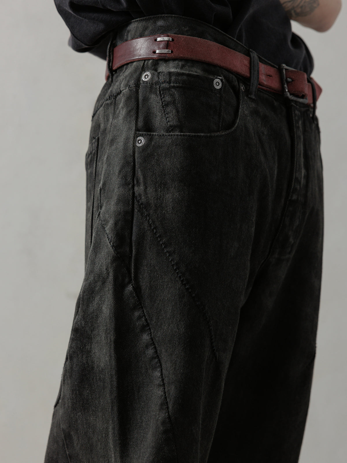25SS｜E-cut Jeans (Cold Dyed Black)