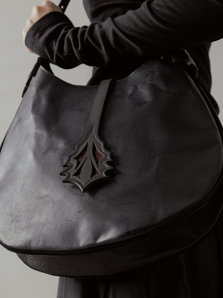 24FW｜E Calfskin Medium Shoulder Bag