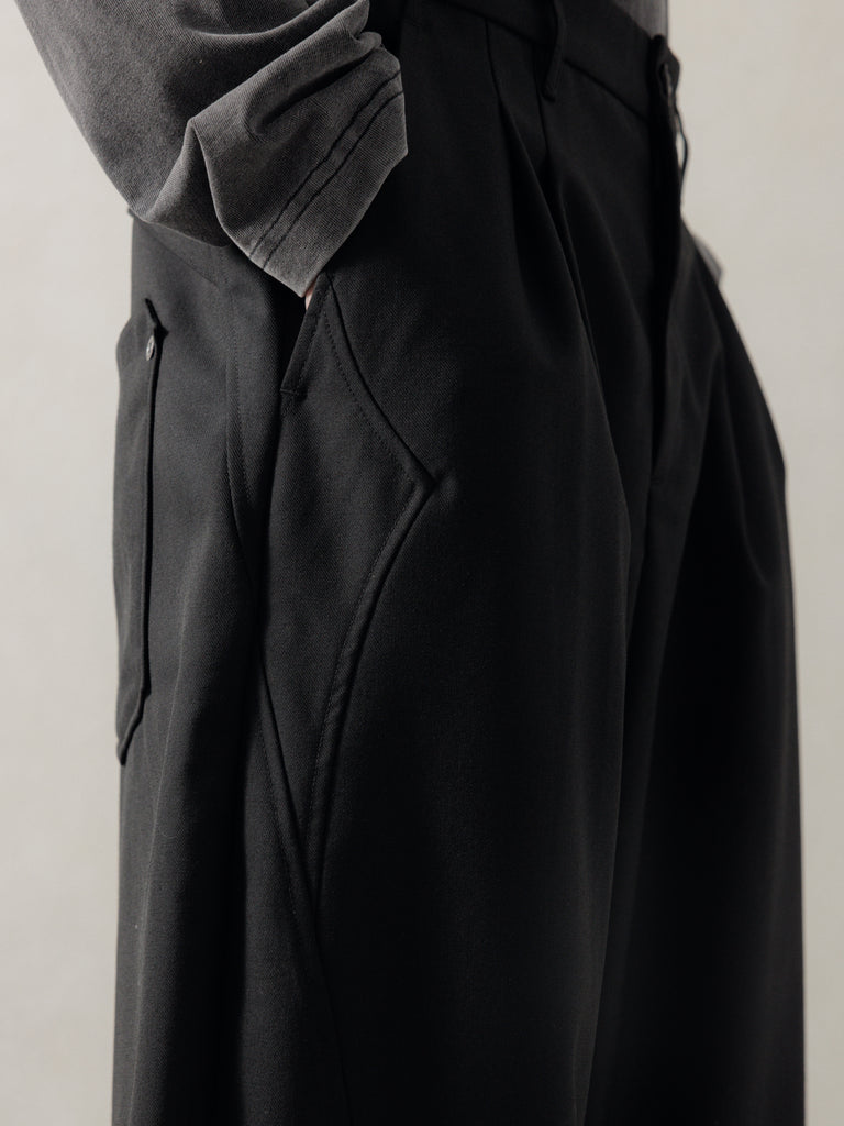 25FW｜E Cut Pants