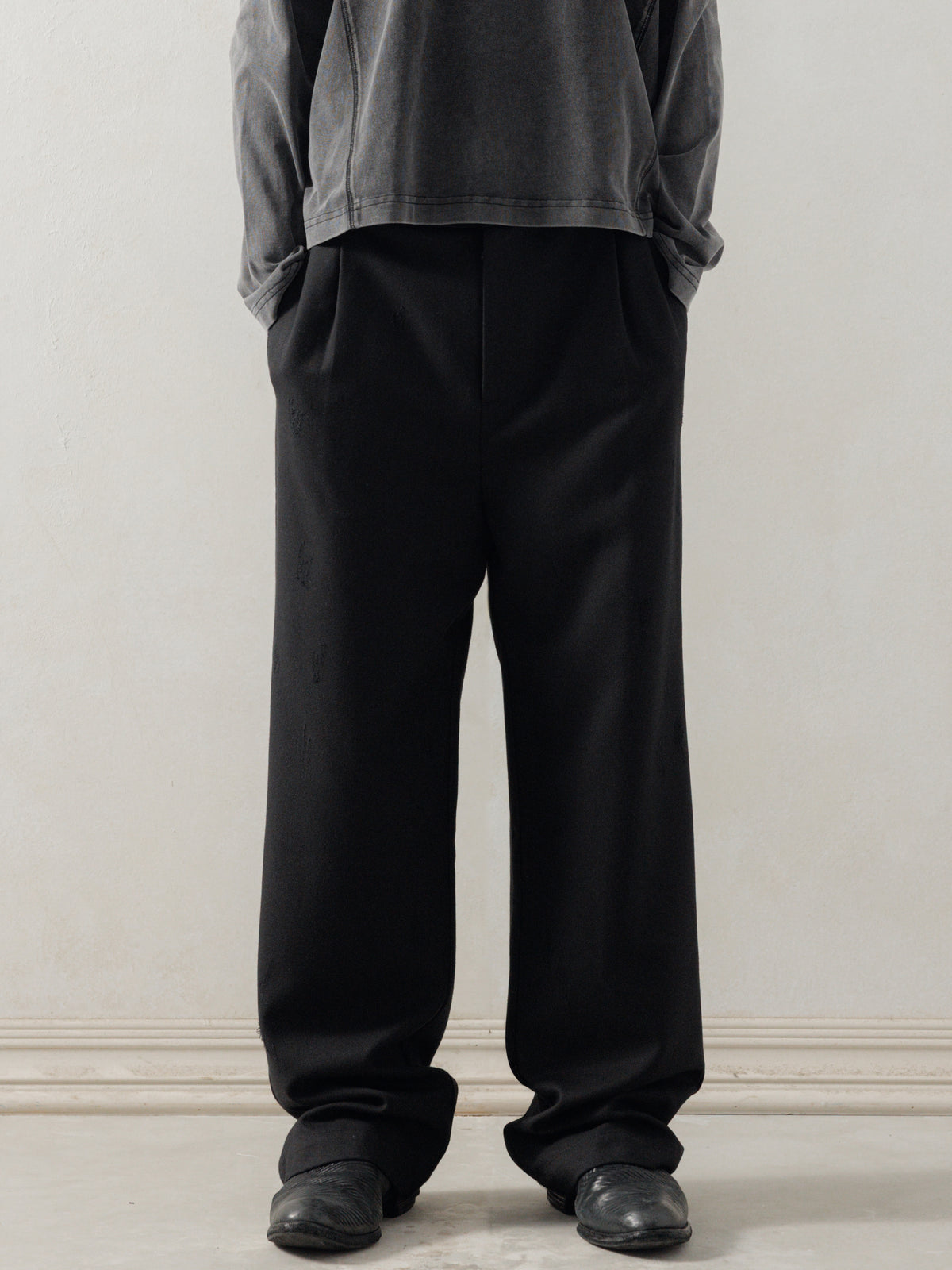 25FW｜Distressed Wool Pants – Professor.E