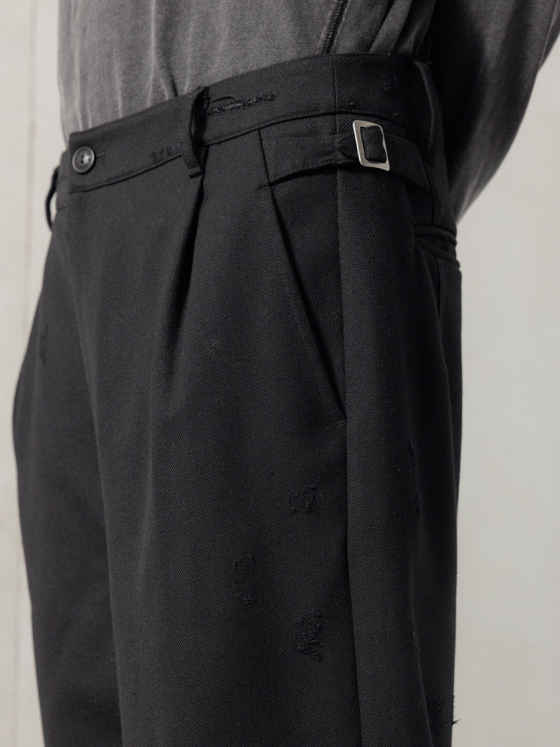 25FW｜Distressed Wool Pants