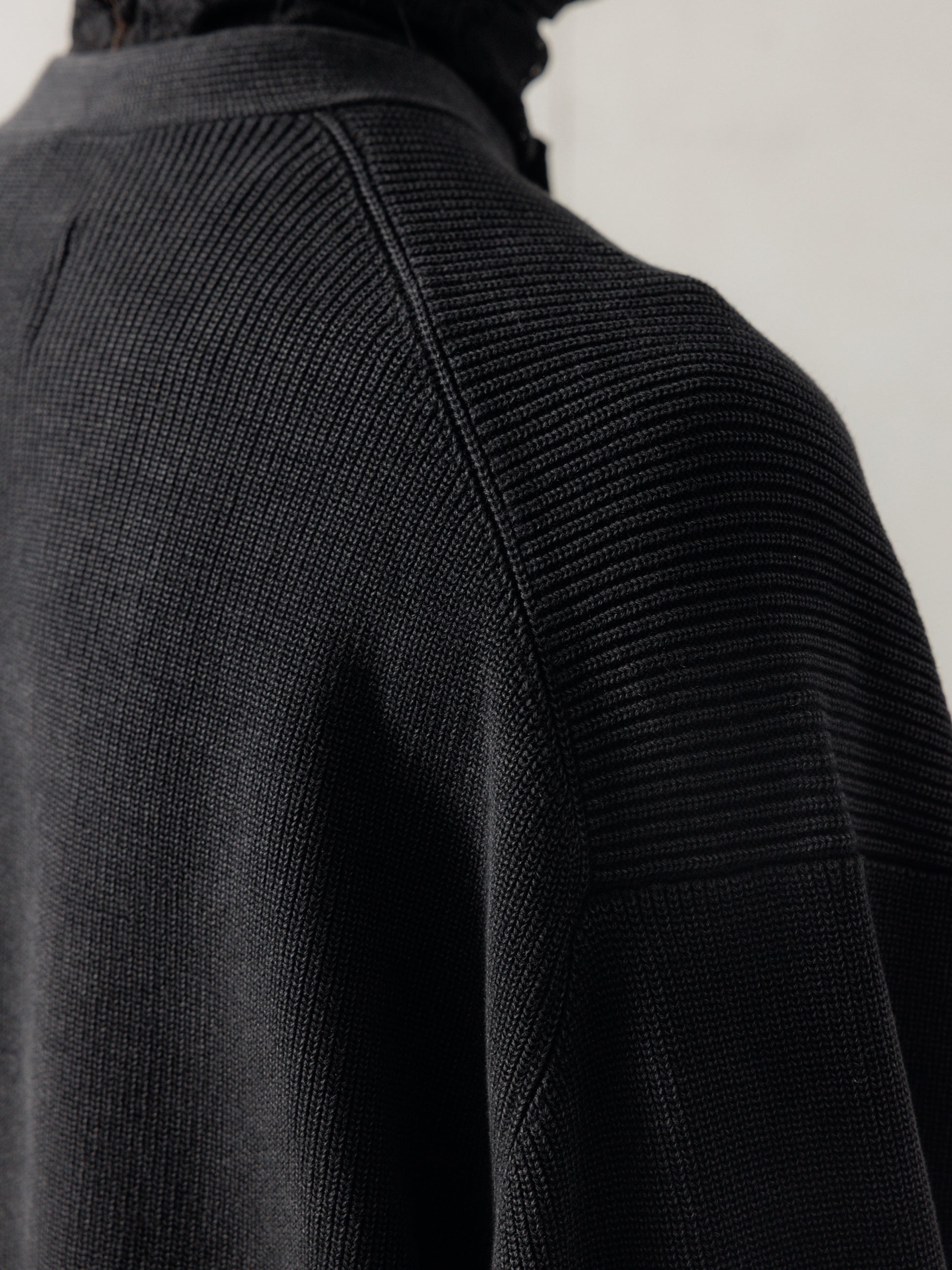 25FW｜Double Breasted Aged Knit