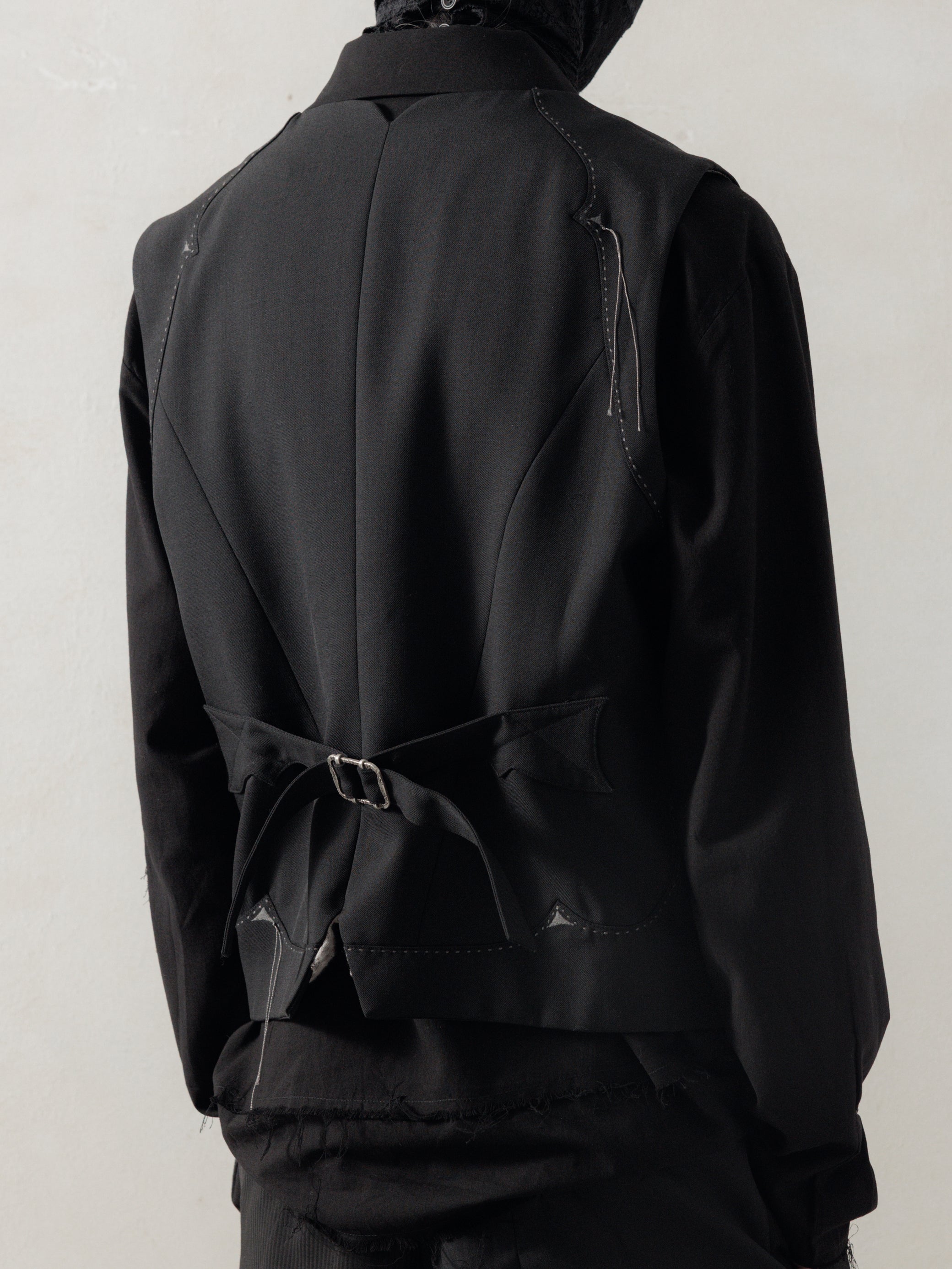 25FW｜Embroidery Waistcoat