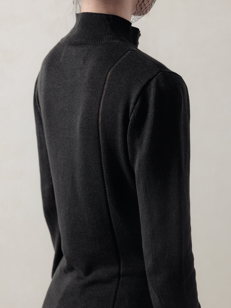 25FW WMS｜Asymmetric Knit Top
