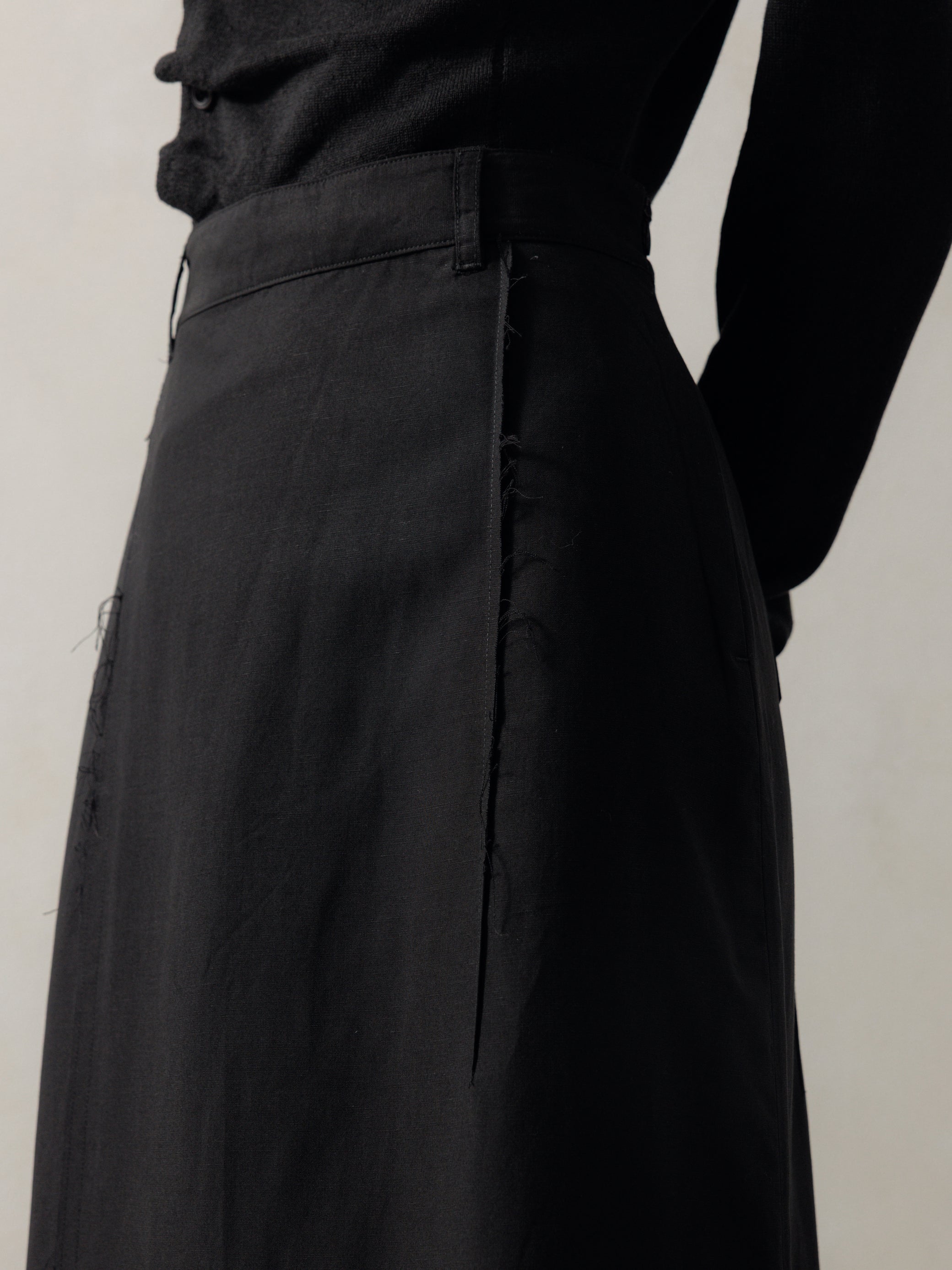 25FW WMS｜Frayed Skirt (Black)