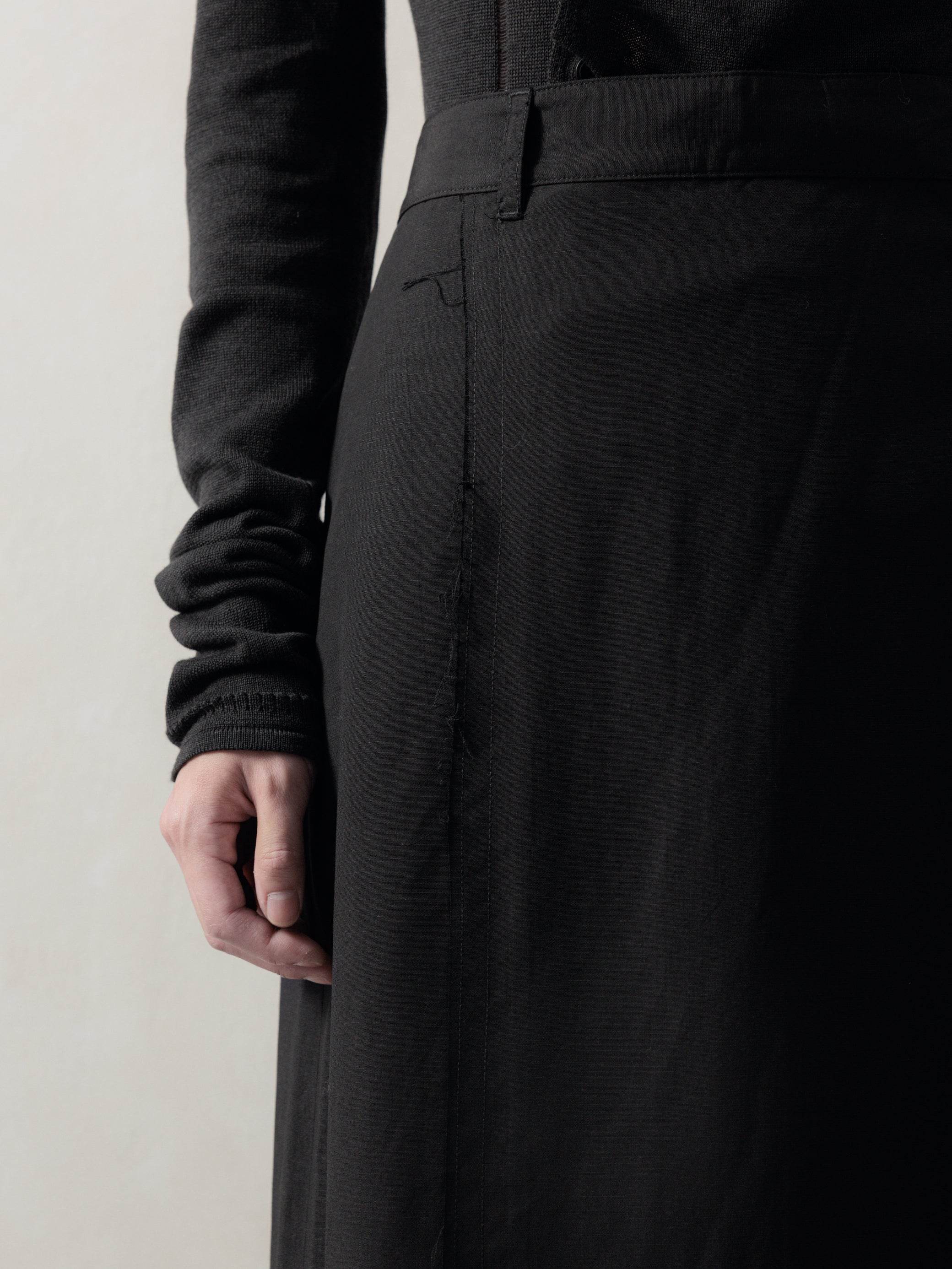 25FW WMS｜Frayed Skirt (Black)