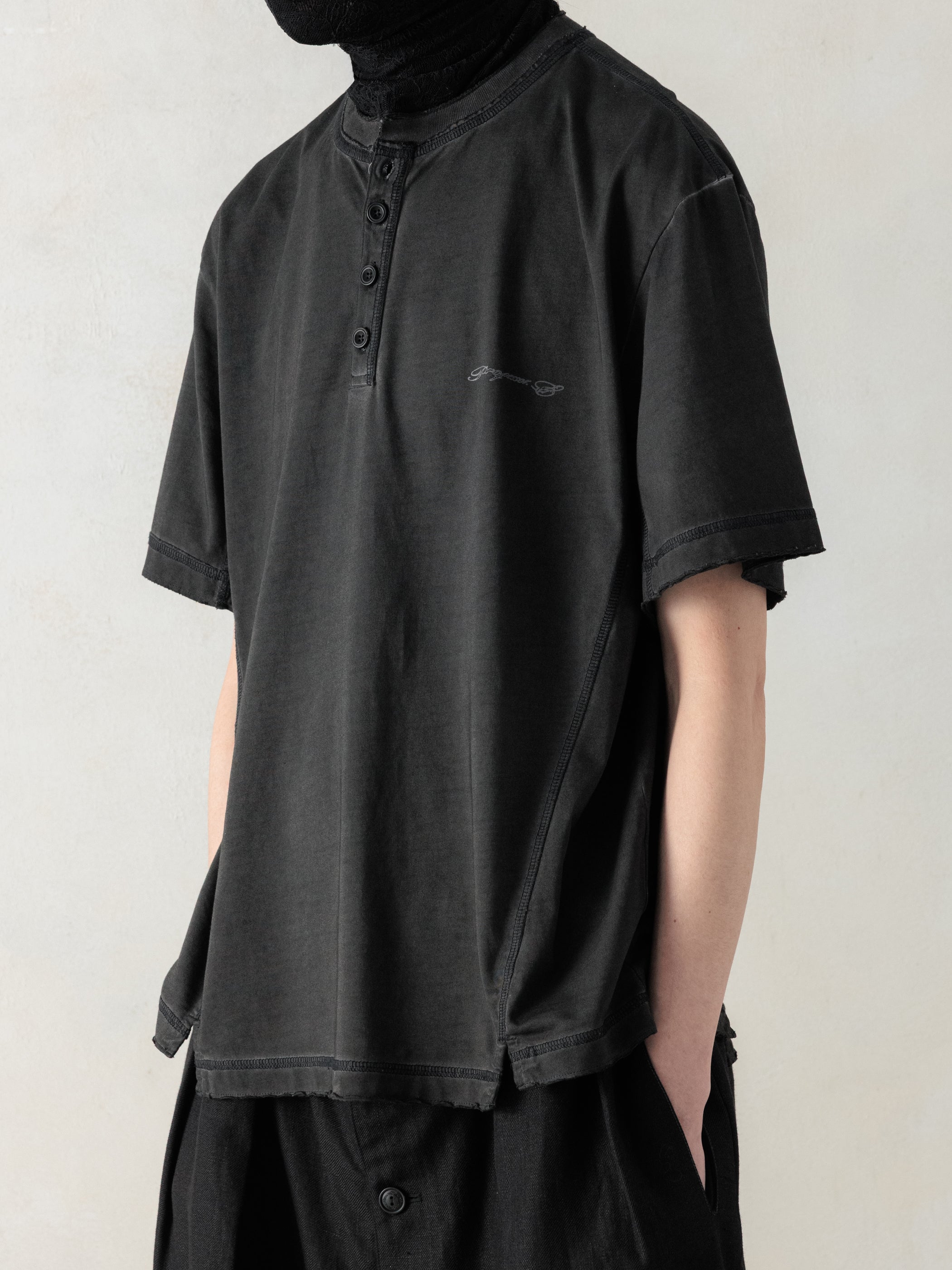 26SS｜Henley SS – Professor.E