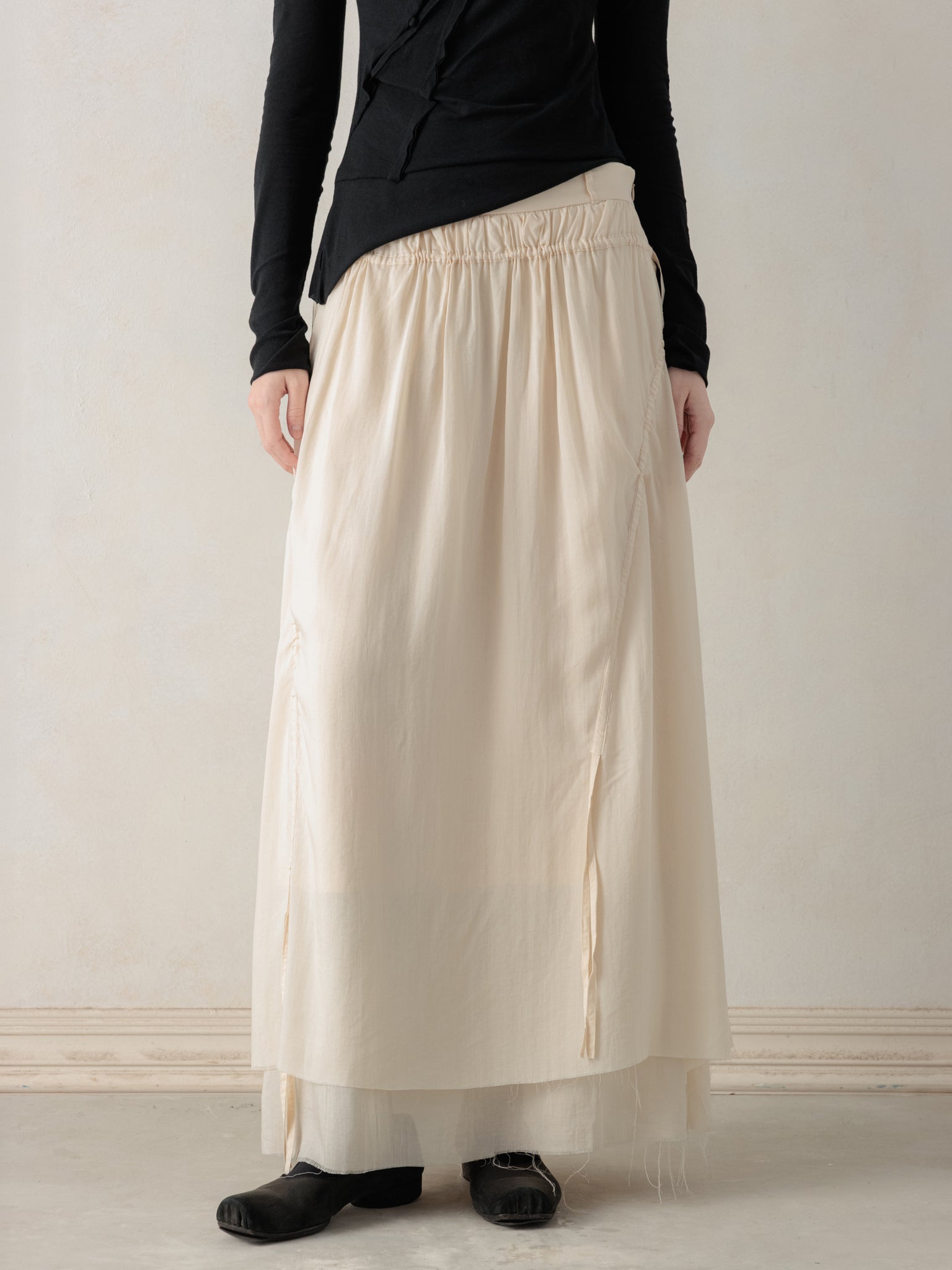 26SS WMS｜Cotton Pleated Midi Skirt (Beige)