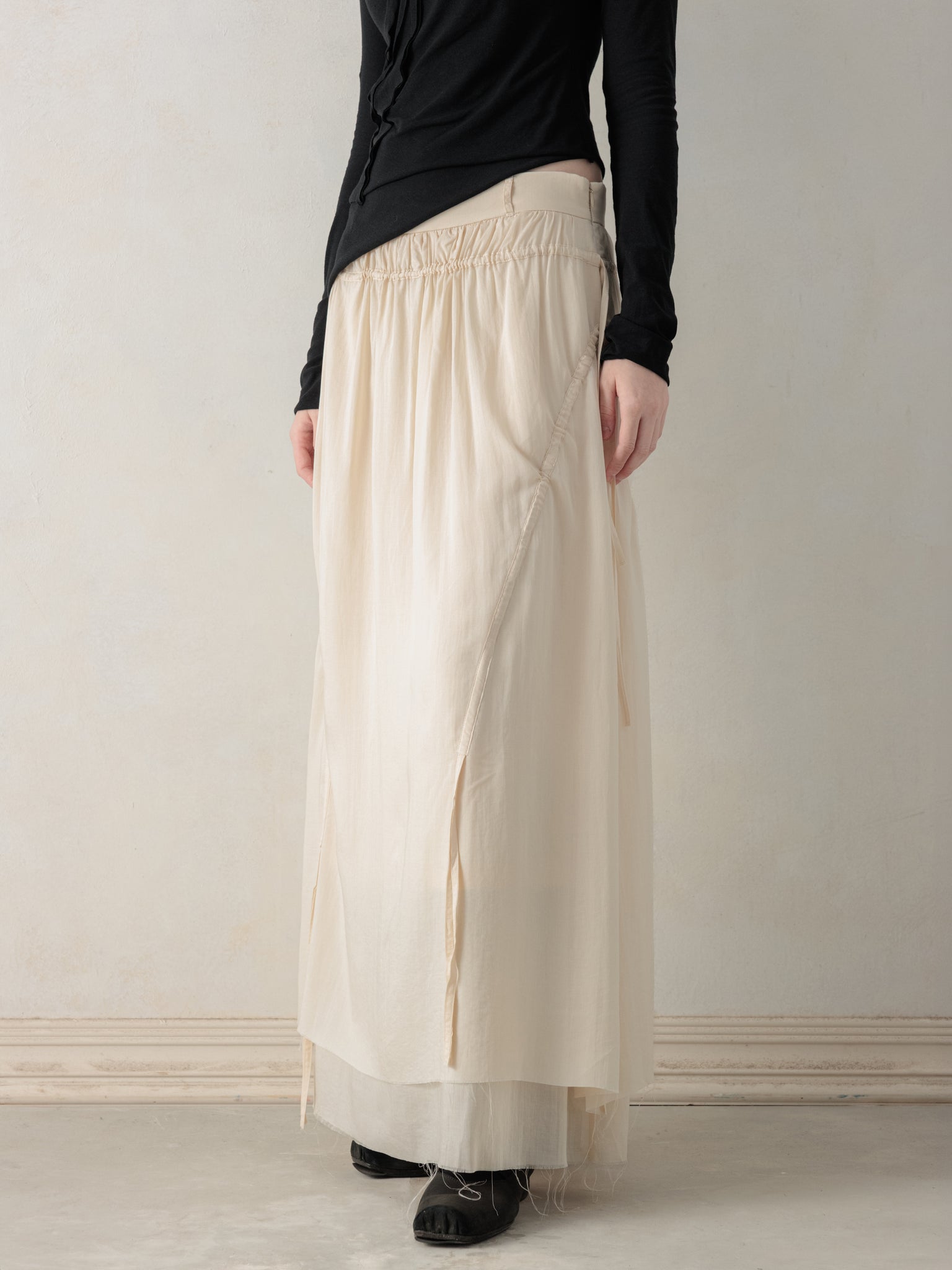 26SS WMS｜Cotton Pleated Midi Skirt (Beige)