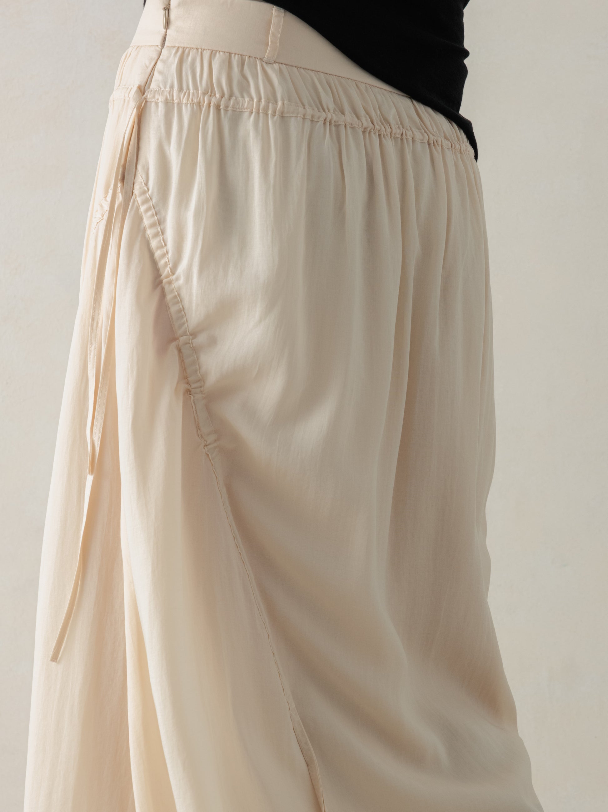 26SS WMS｜Cotton Pleated Midi Skirt (Beige)