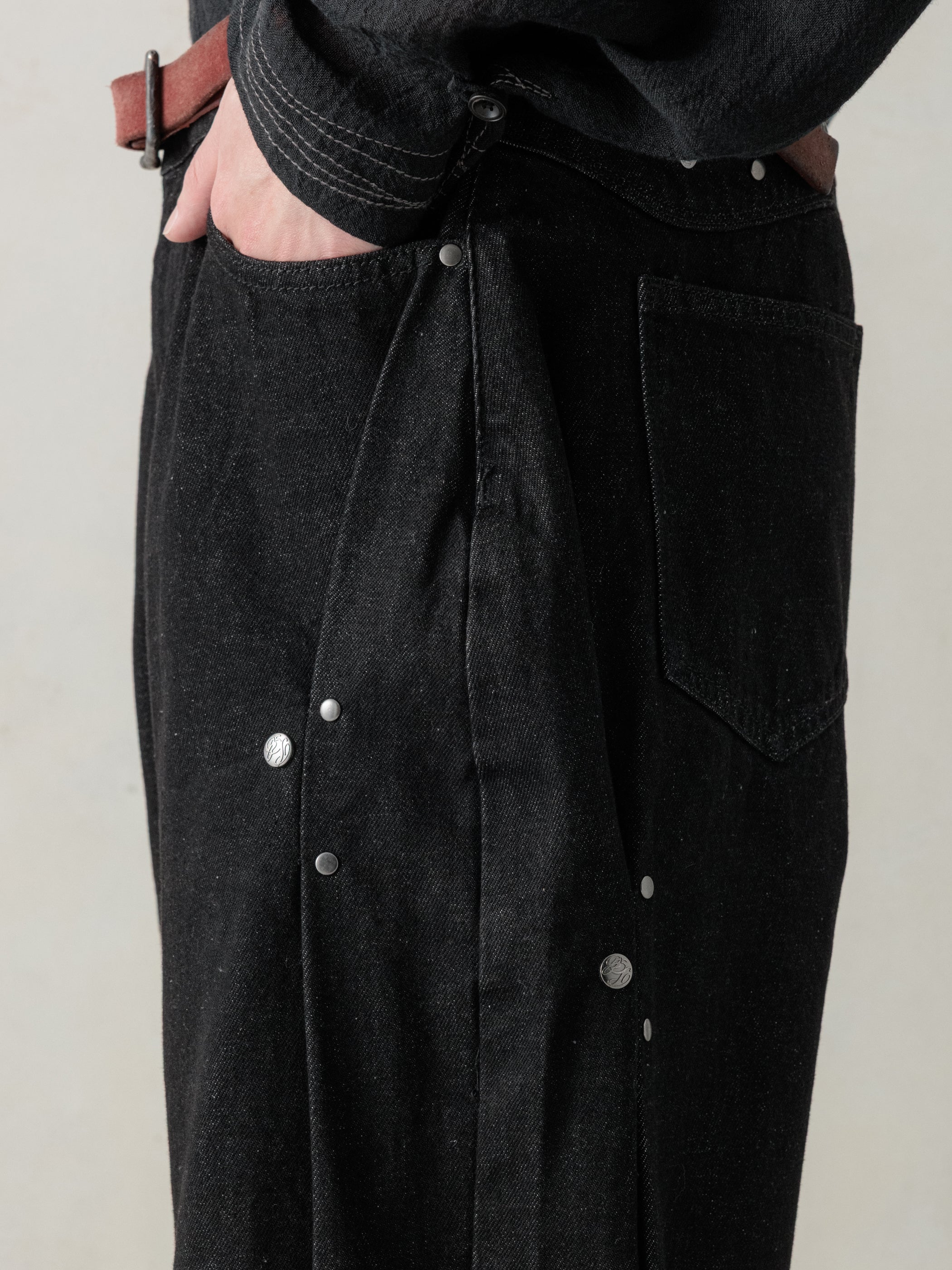 26SS｜Asymmetric Denim – Professor.E