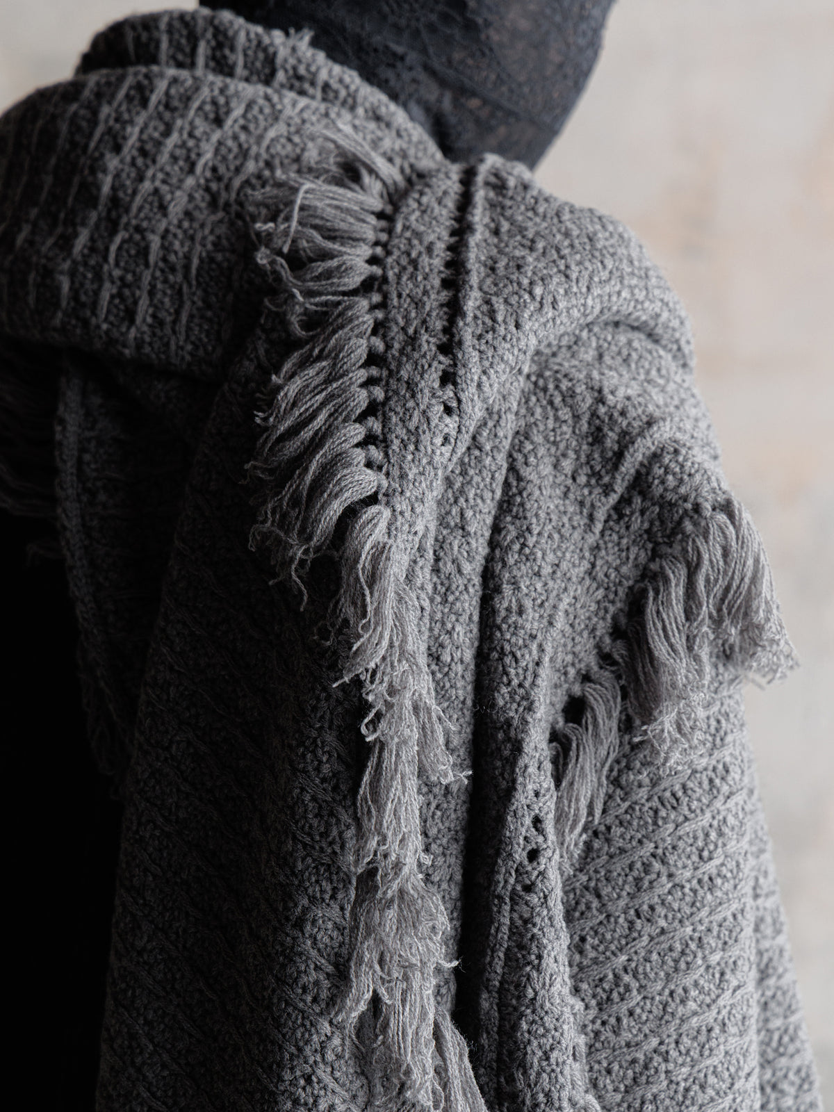 26FW｜Textured Antique Scarf (Grey)
