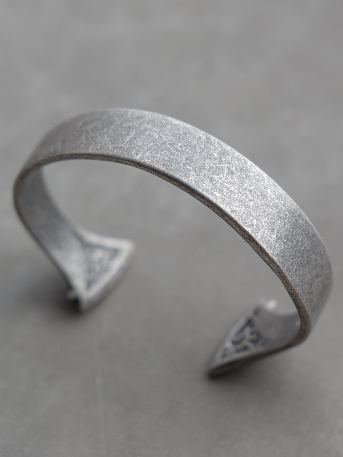 26FW｜Fortune Axe Bangle