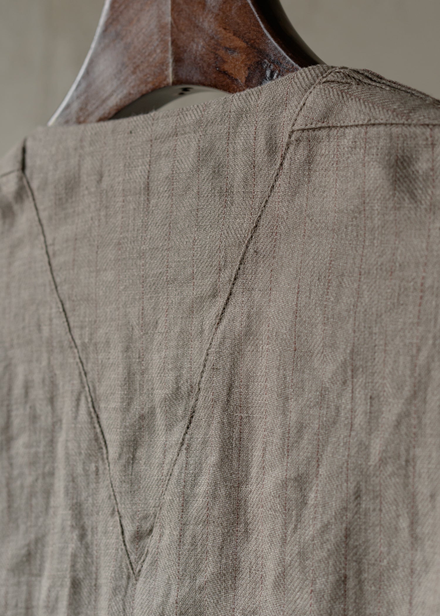 Forgotten Materials｜Double-breasted Collarless Shirt (Natural Dyed Grey)