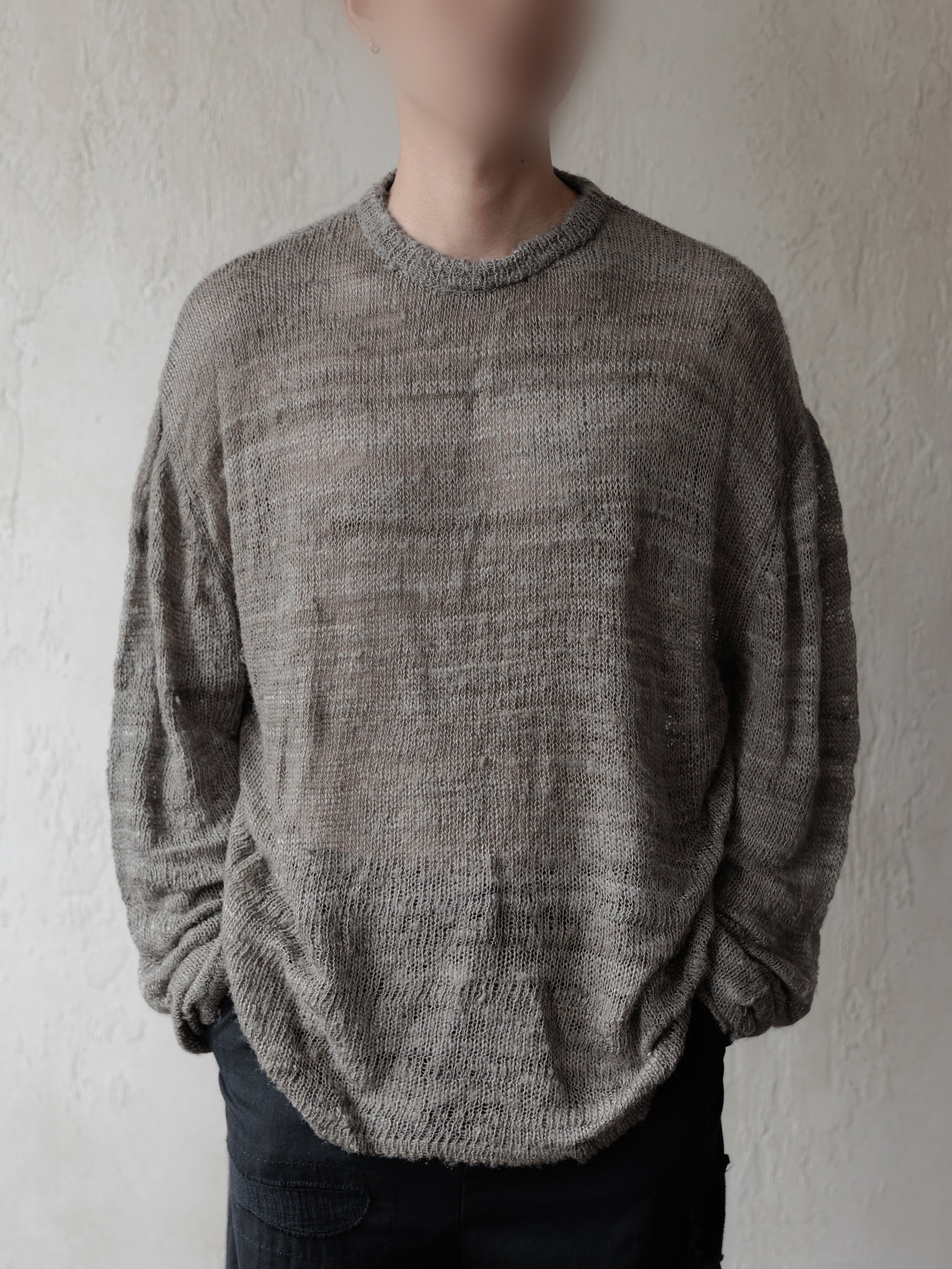 Forgotten Materials｜Tussah Silk Handspun Yarn Top (Natural Dyed Dark Grey)