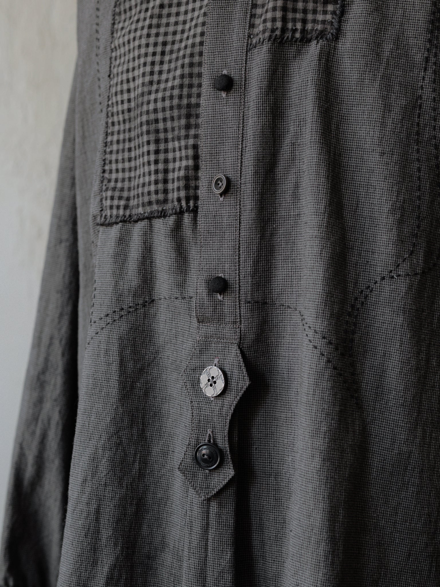 Forgotten Materials｜0222 / Grandpa's Repaired Shirt (Dark Grey)