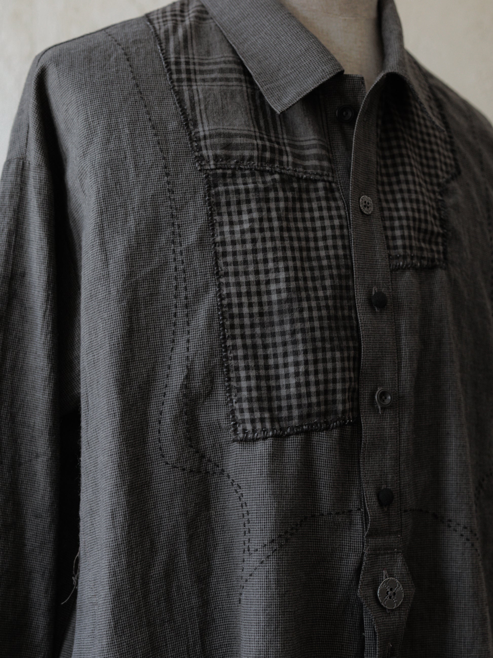 Forgotten Materials｜0222 / Grandpa's Repaired Shirt (Dark Grey)