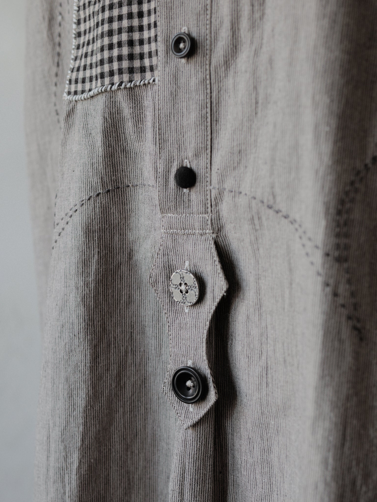 Forgotten Materials｜0222 / Grandpa's Repaired Shirt (Grey)