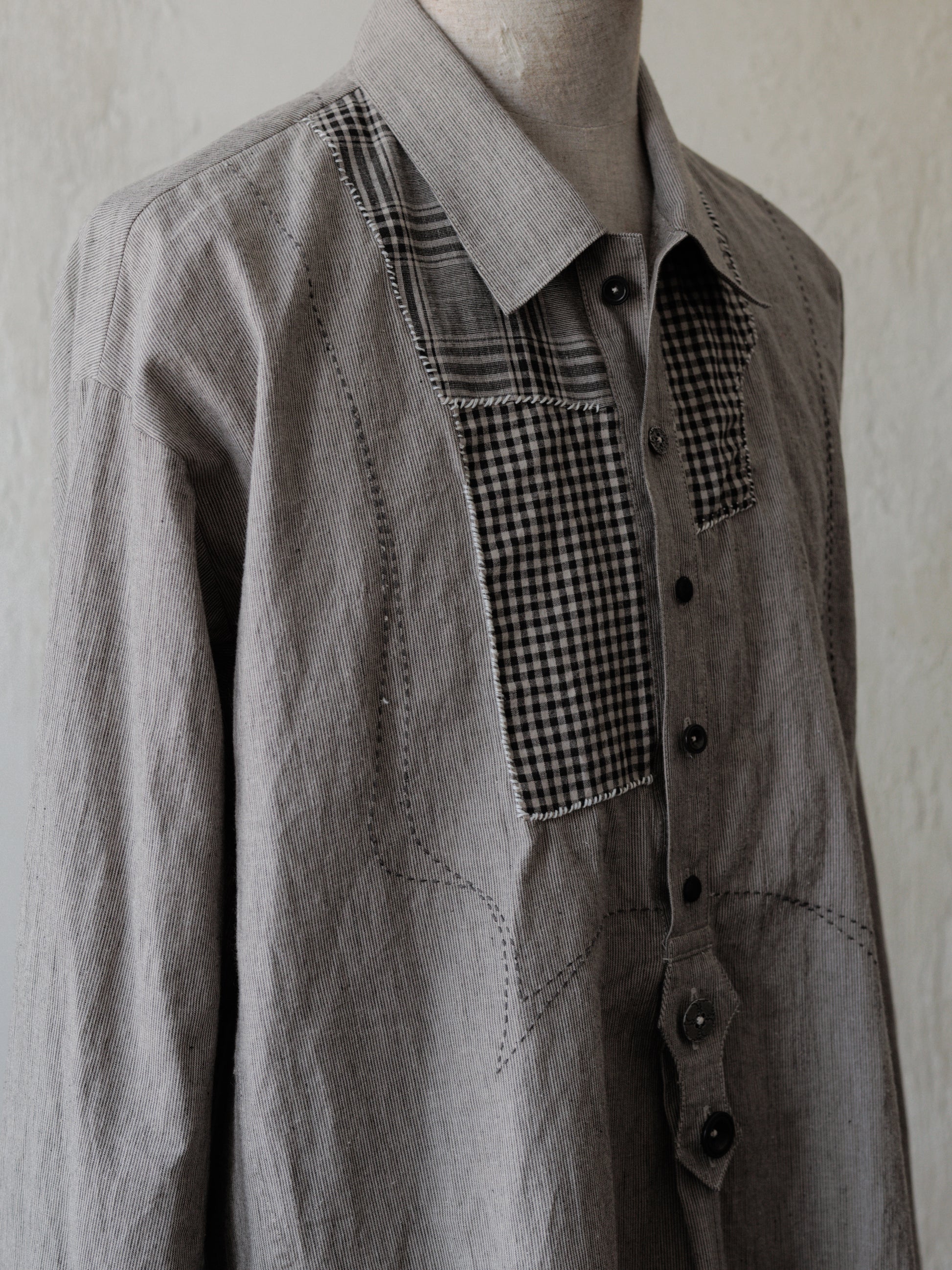 Forgotten Materials｜0222 / Grandpa's Repaired Shirt (Grey)