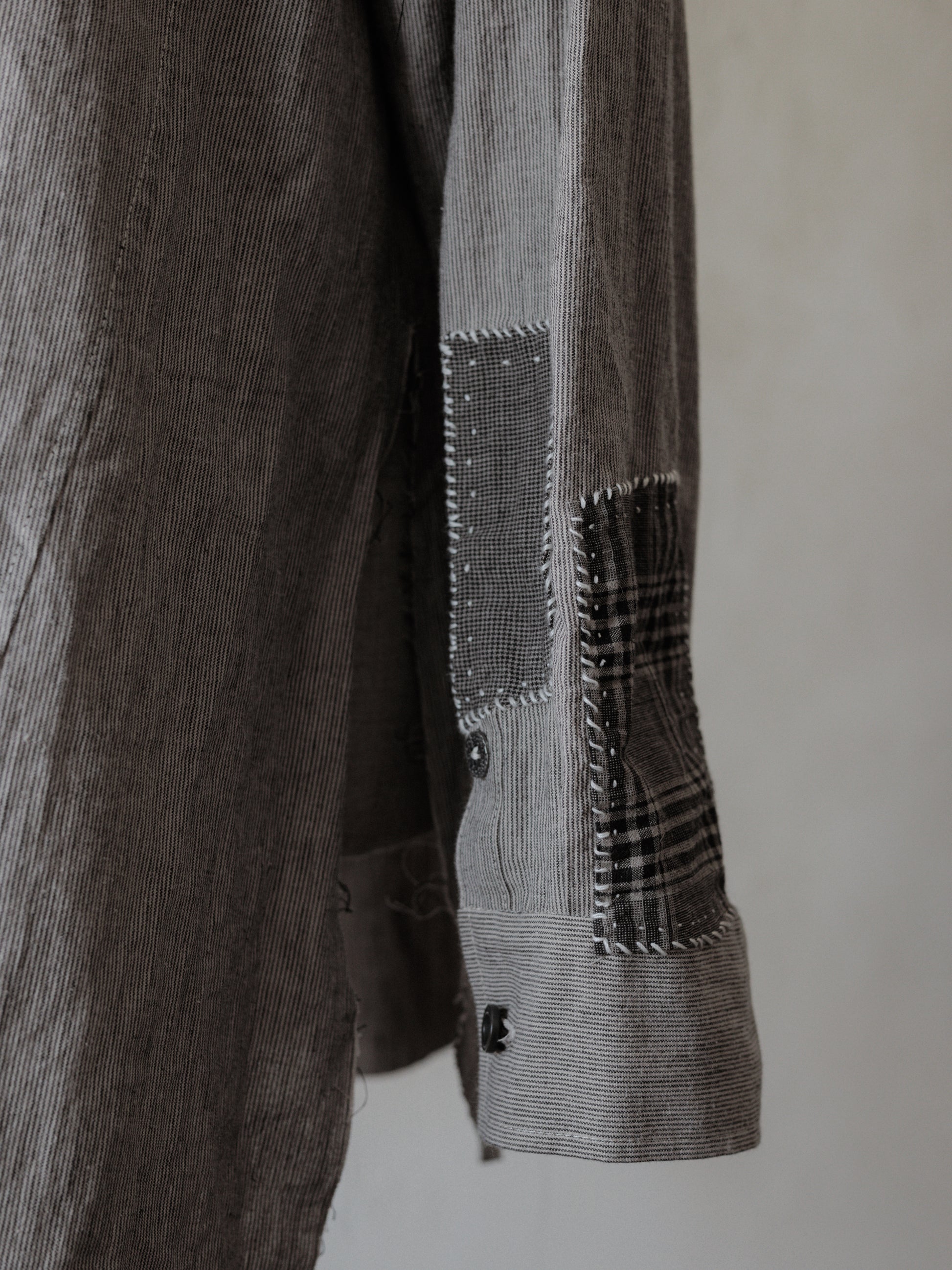 Forgotten Materials｜0222 / Grandpa's Repaired Shirt (Grey)
