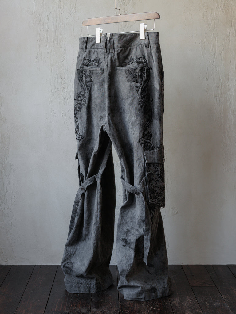 Forgotten Materials｜Embroidered Cargo