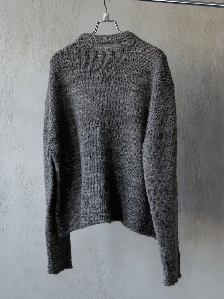 Forgotten Materials｜Tussah Silk Handspun Yarn Top (Natural Dyed Dark Grey)