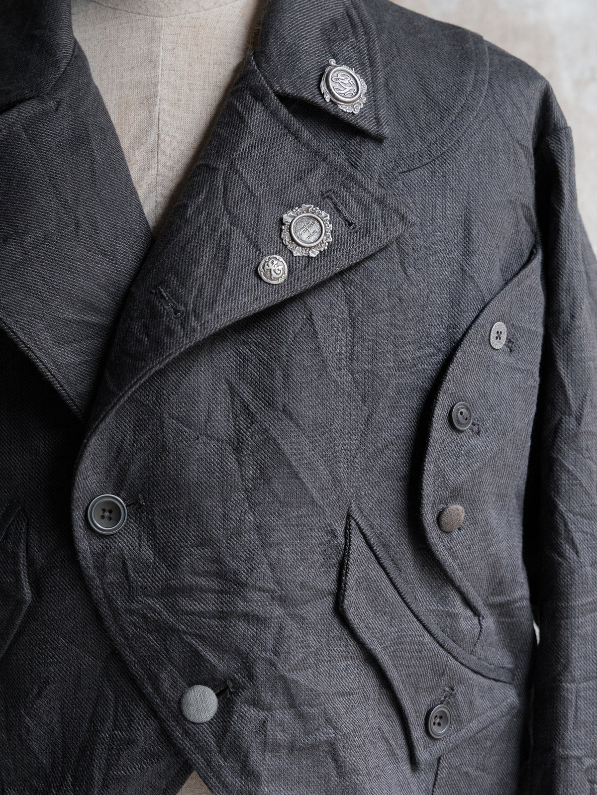 Forgotten Materials｜Asymmetric Cut-Out Blazer