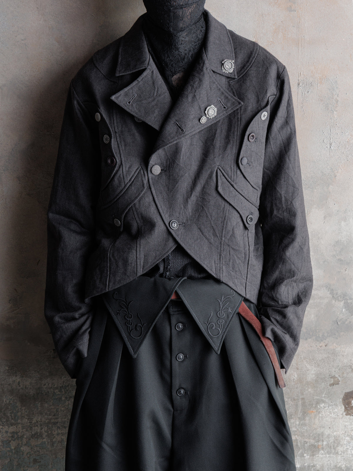 Forgotten Materials｜Asymmetric Cut-Out Blazer