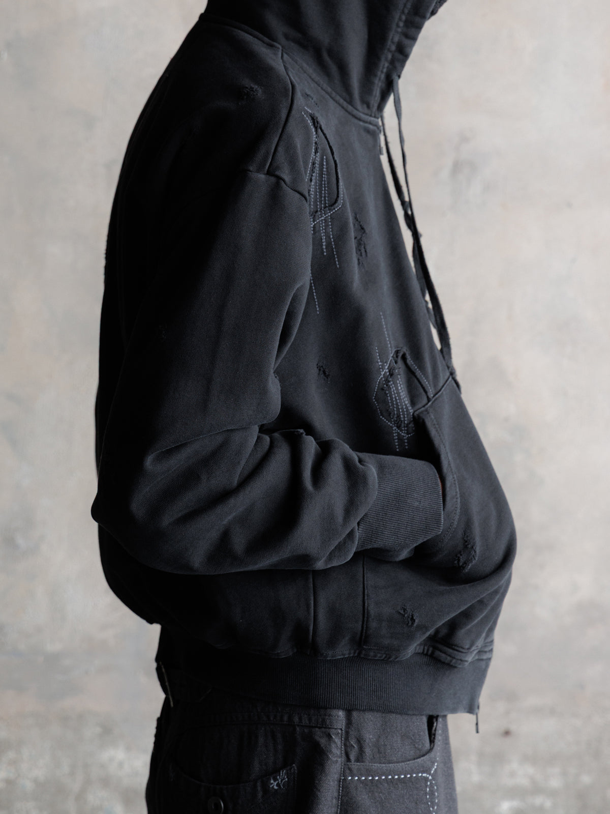 26FW｜Distressed Zip-up