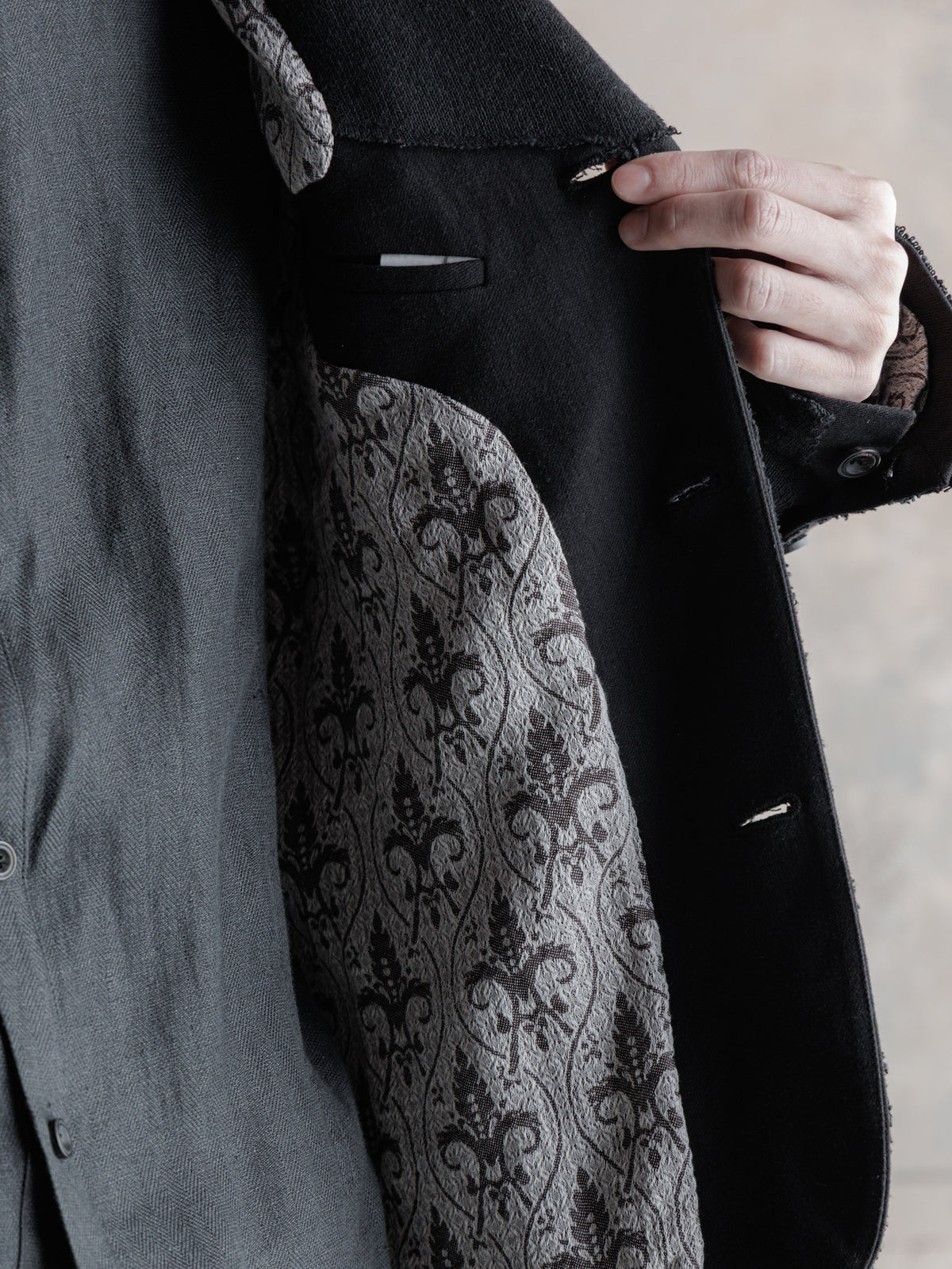 26FW｜Distressed Knitted Blazer