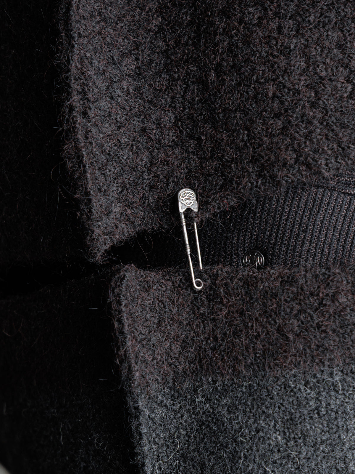 26FW｜Deconstructed Cropped Sweater