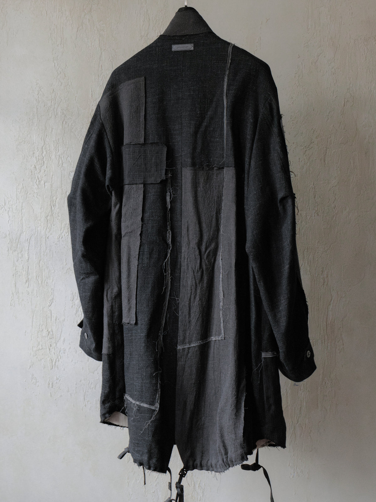 Forgotten Materials｜Hand-tattered Edges Parka