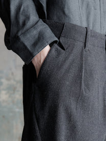 26FW｜Embroidered Overlock Trousers