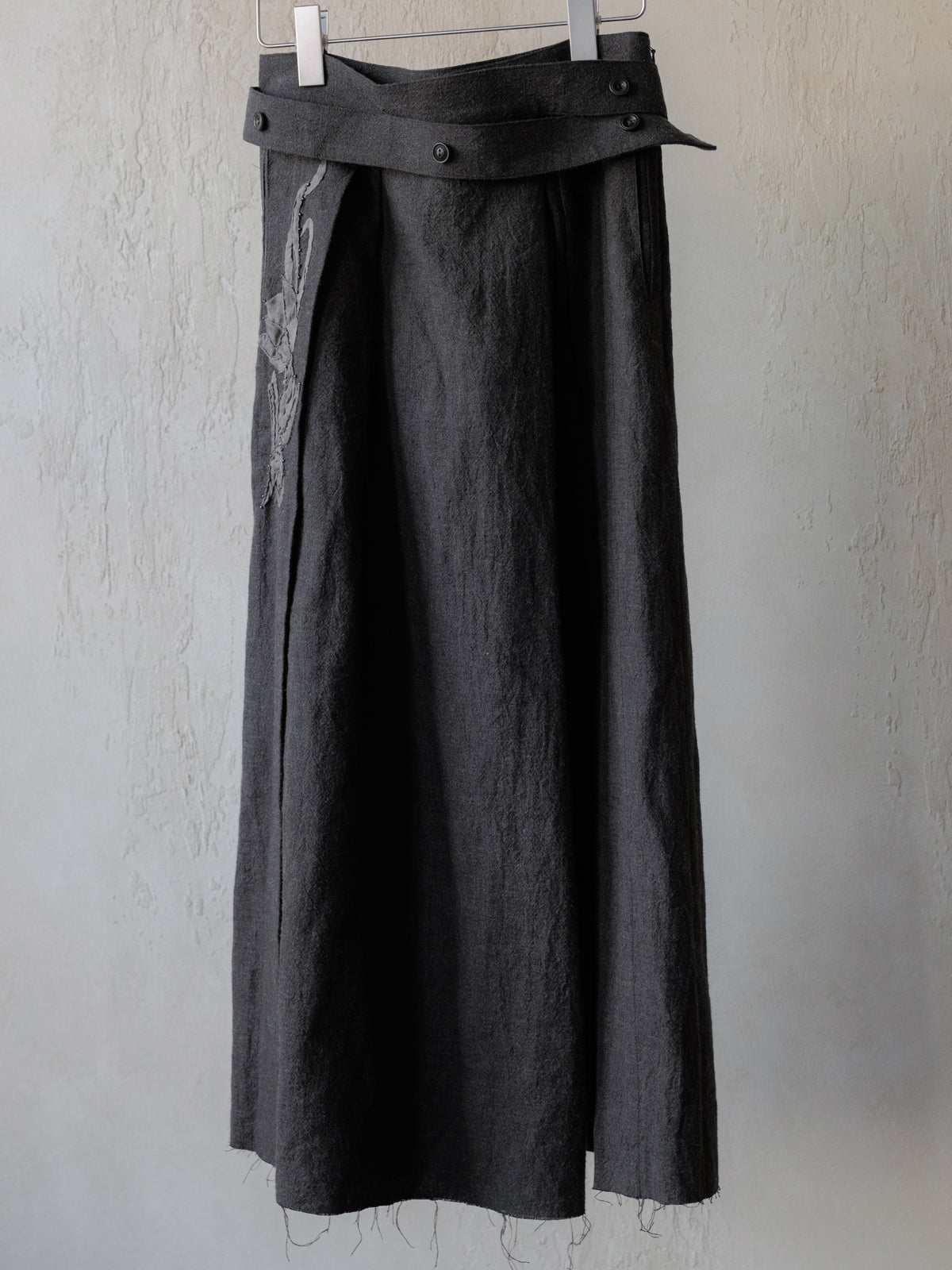 Forgotten Materials WMS｜Hand-Sewn Carved Pleats Skirt