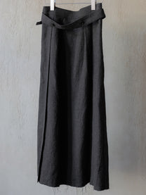 Forgotten Materials WMS｜Hand-Sewn Carved Pleats Skirt