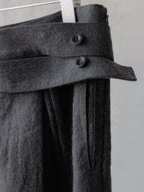 Forgotten Materials WMS｜Hand-Sewn Carved Pleats Skirt