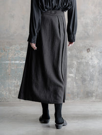 Forgotten Materials WMS｜Hand-Sewn Carved Pleats Skirt
