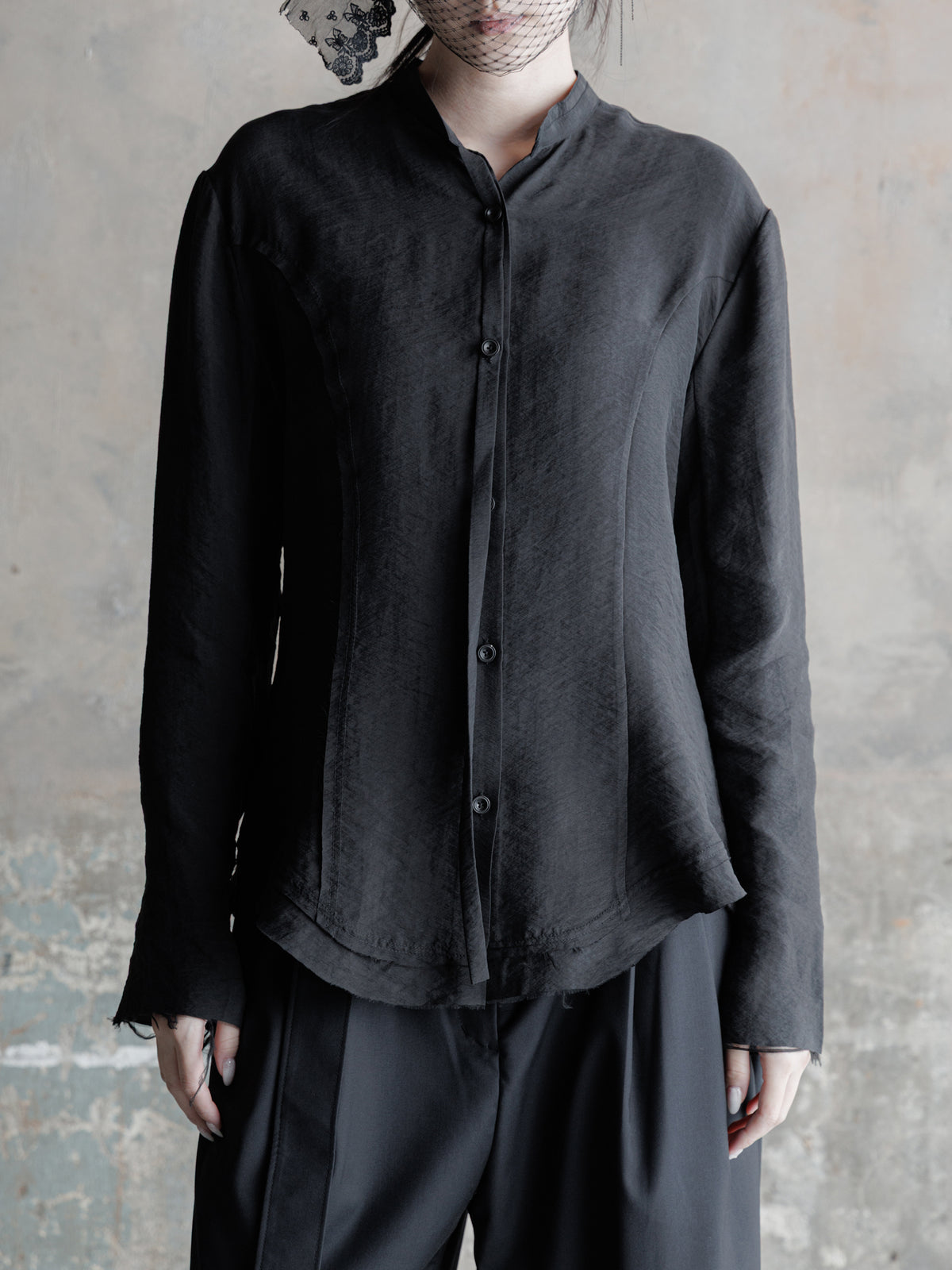 26FW WMS｜Tie-Neck Raw-Edge Shirt