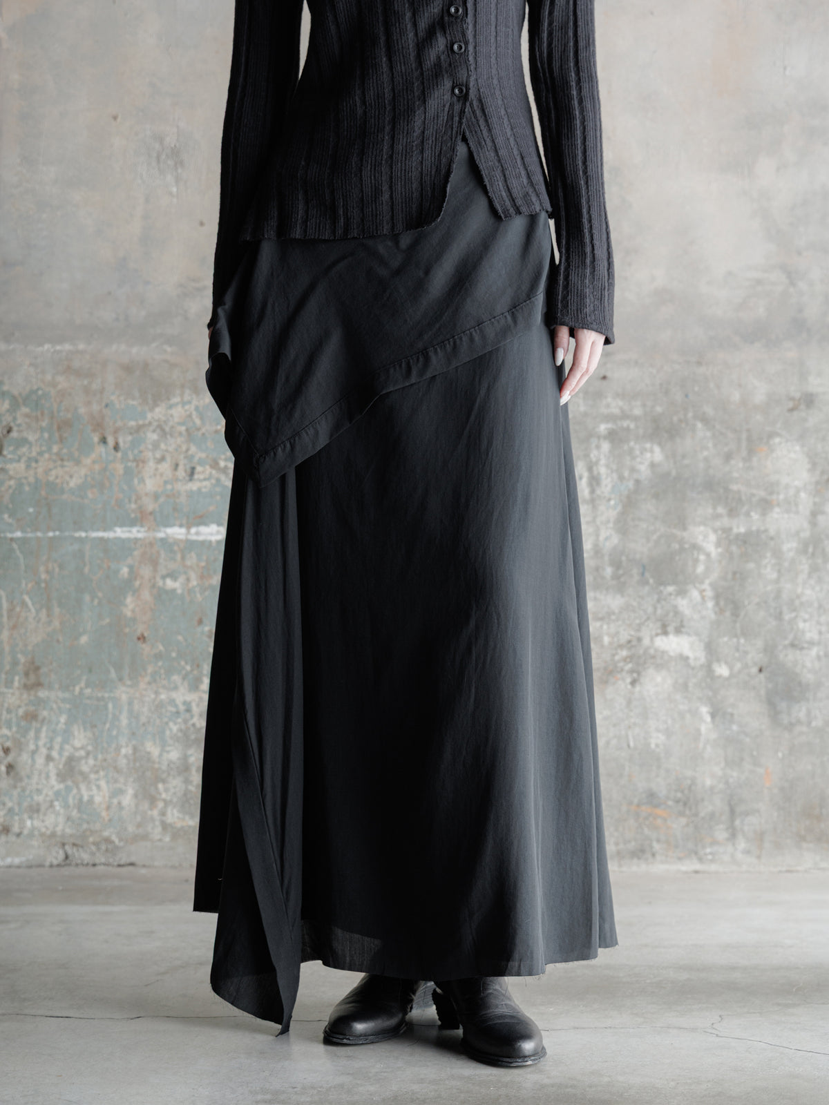 26FW WMS｜Layered Raw-Edge Skirt