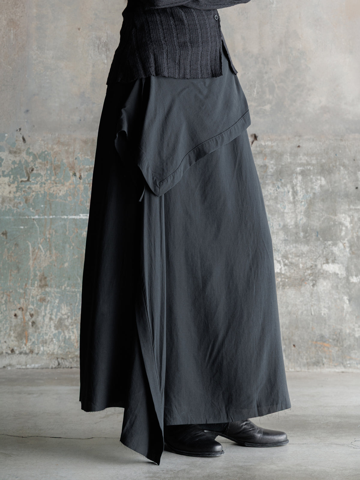 26FW WMS｜Layered Raw-Edge Skirt